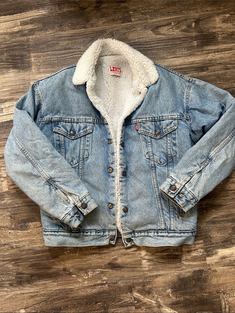 Levi's Light Blue Denim Jacket with White Sherpa Collar Men’s S or Women’s M/L